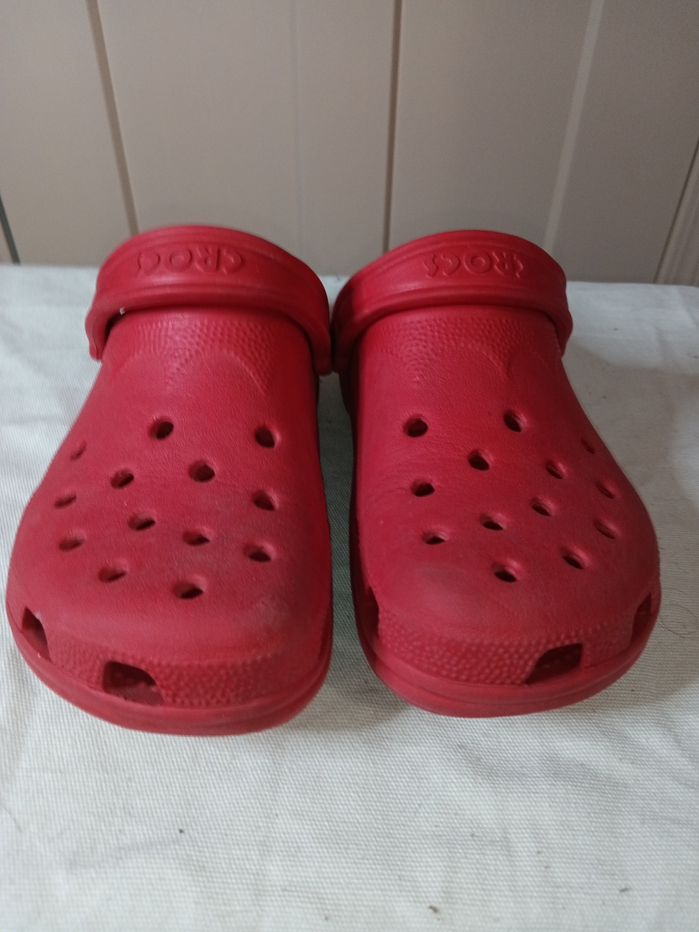 Women's Red Clog Sandals - Comfortable Everyday Slip-Ons